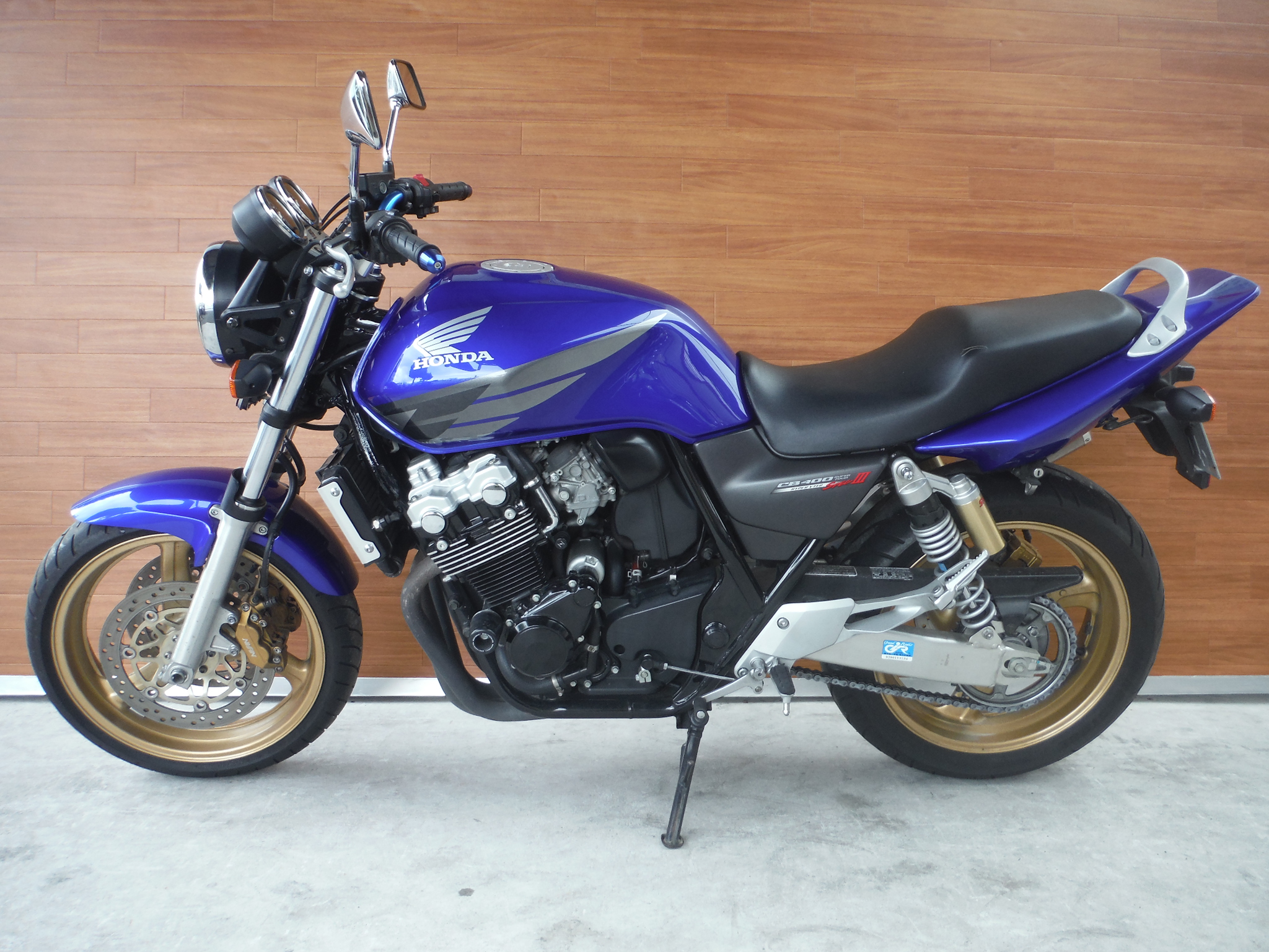 熊本中古車バイク情報 ホンダ Cb400sf 400 05年モデル 青 熊本のバイクショップ アール バイクの新車 中古車販売や買取 レンタル バイクのことならおまかせください