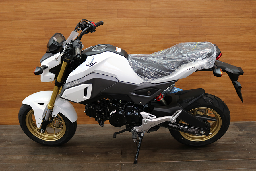 熊本新車バイク情報 ホンダ Grom 125 白 熊本のバイクショップ アール バイクの新車 中古車販売や買取 レンタルバイク のことならおまかせください