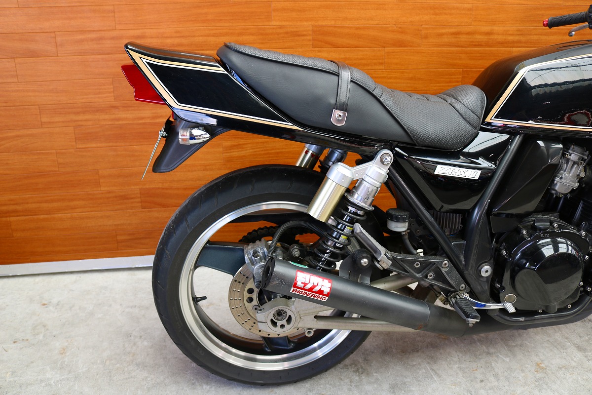 熊本中古車バイク情報 カワサキ Zrx400 黒 400 熊本のバイクショップ アール バイクの新車 中古 車販売や買取 レンタルバイクのことならおまかせください